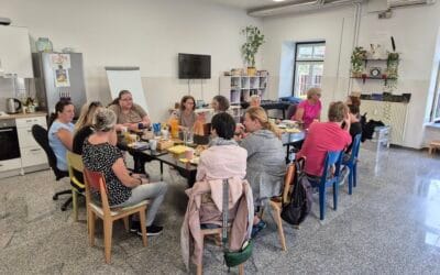 Živahna jesen v Hiši – Sadeži družbe