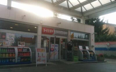 Zaradi prenove začasno zaprto prodajno mesto Petrol Logatec