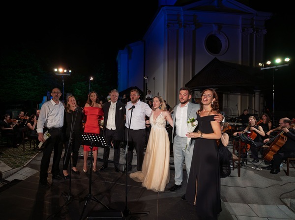 V središču-poletni festival Cantabile – konec (1)