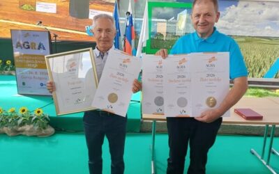 Logatčani na AGRI: čebelarji z lepo bero medalj
